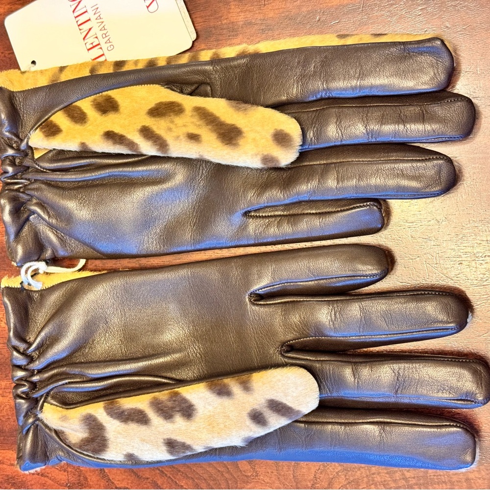 Valentino Garavani
VLogo leopard print gloves - Picture 5 of 8